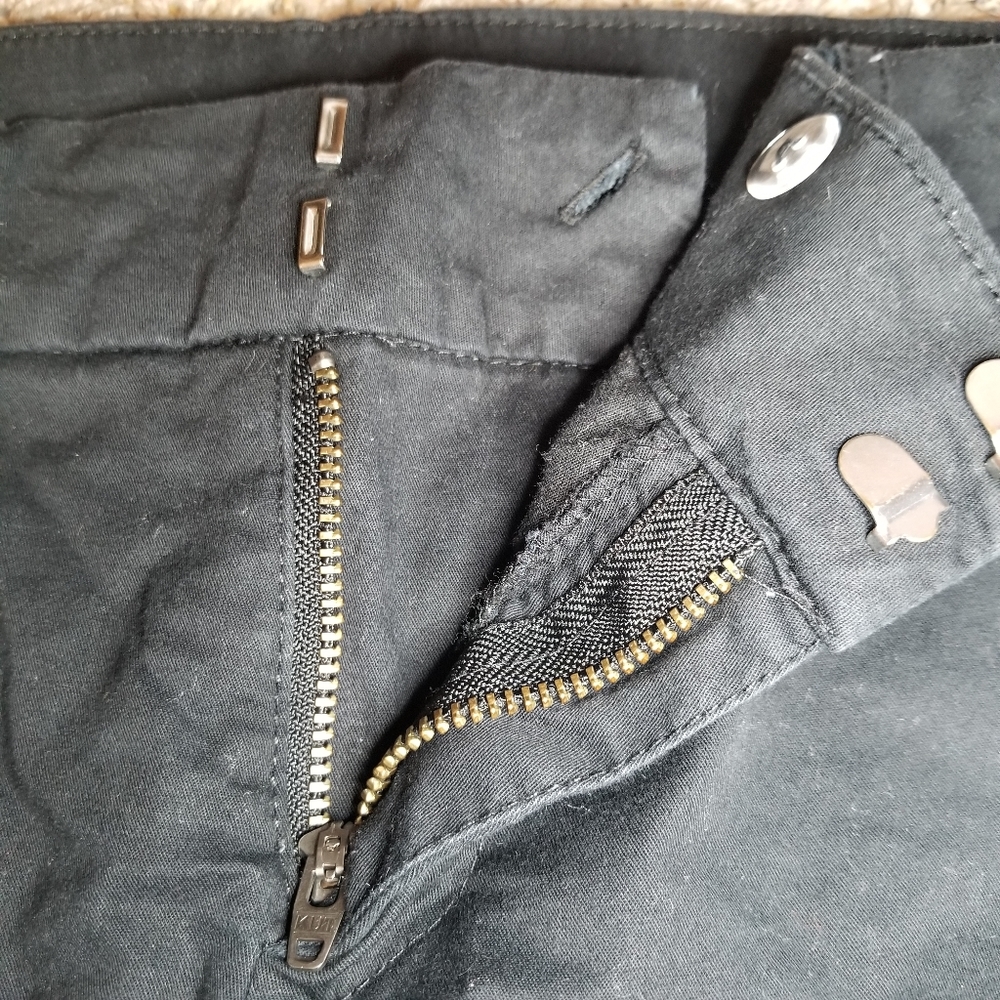 Kut from the Kloth Cropped Pants - Picture 3 of 4